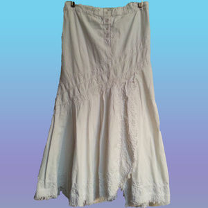 White asymmetrical skirt size M